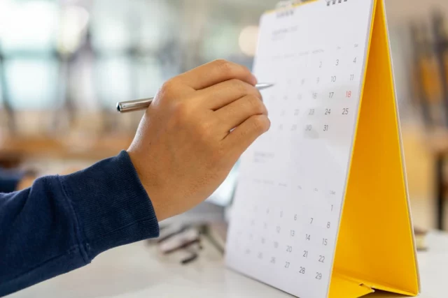 Os postes receberão 6 dias de férias em 2026. O governo muda as regras a partir de 1 de janeiro

