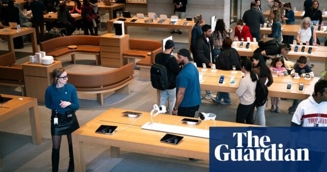 Os resultados trimestrais da Apple venceram as estimativas de Wall Street em meio ao caos da política comercial de Trump




