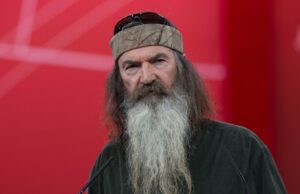Os últimos dias de Phil Robertson da Duck Dynasty, o que sua família disse sobre a doença Quem retorna ao renascimento da dinastia do pai