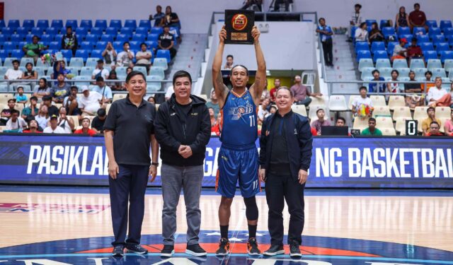 Meralco Bolts participou do Chris Newsome no 5.000 pontos Club durante a PBA Philippine Cup.