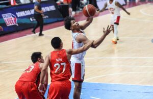 PBA: Jayson David se reintroduz em Ginebra Return Jayson David, da Ginebra, durante um jogo contra o Northport na Copa do PBA Philippine.