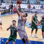 Zavier Lucero, da Magnolia Hotshots, durante um jogo da PBA Philippine Cup contra o Terrafirma Dyip