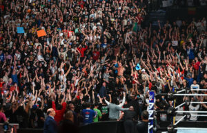 WWE Superstar substituído por Can I MASSIVE Partir da estrela da WWE Star de volta ao rótulo de fã prejudicial