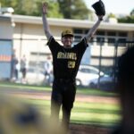 Mikey Boyd, 23 anos, da Grande, segue seu dobro duplo contra De La Salle durante o terceiro turno de sua partida do torneio Baysbol na Liga Atlética de East Bay, na quinta -feira, 15 de maio de 2025, em Livermore, Califórnia (D. Ross Cameron)