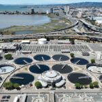 Quanto o EBMUD planeja aumentar as taxas de água?