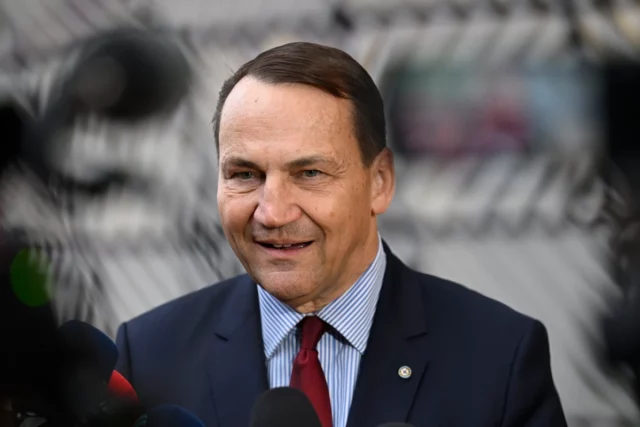 Radosław Sikorski em canal zero. Show Internet

