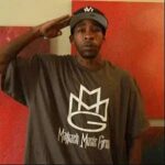 Bang Em Smurf, o nome verdadeiro Daniel Calliste, era um membro de curto prazo da pose de hip hop - apareceu até em um vídeo para o icônico Topper de 2003 no clube da DA.