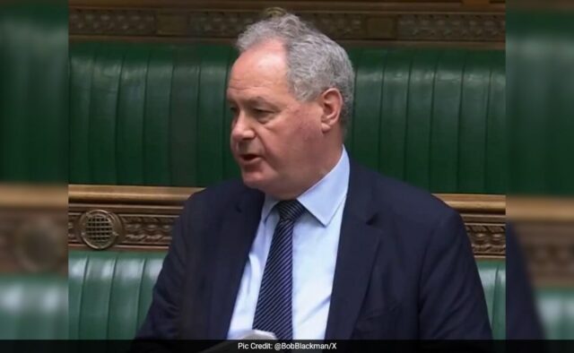 Rastreamento: o deputado britânico Bob Blackman exige ação contra bases terroristas em Pok


