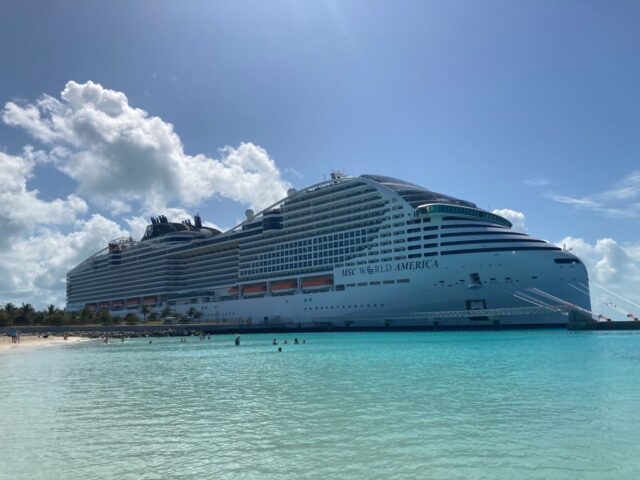 MSC World -American Docks em Cruzeiros Privados das Bahamas MSC ...