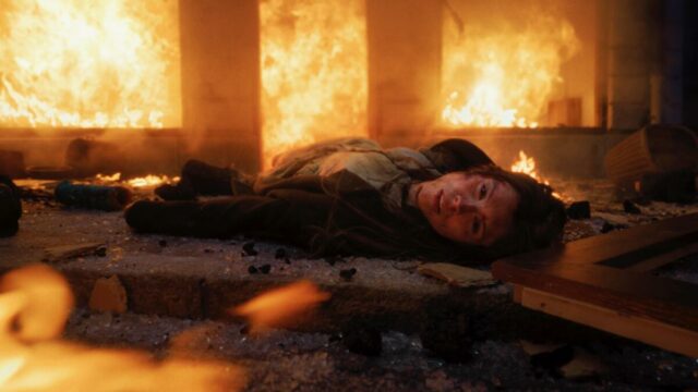 Revisão de 'Sew Torn: Pushing Daisies Meets Run Lola Run




