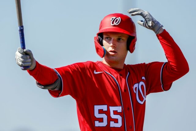 Robert Hassell III, os nacionais procuram impactar contra os corajosos MLB: Treinamento da primavera Washington Nacional Treinamento