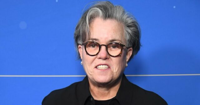 Rosie O'Donnell mostra perda de peso: 'Não acredito que sou' Rosie O'Donnell compartilha como 10 libras estão deprimidas no programa de televisão de Natal - 065 'CBS esta manhã', Nova York, EUA. - 13 de setembro de 2022