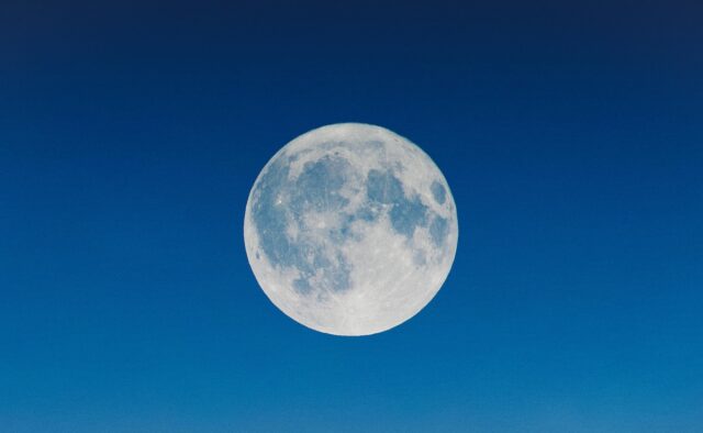 Rússia, a China assinará um acordo sobre a construção de uma usina nuclear na lua

