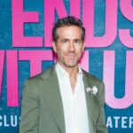 Ryan Reynolds ignora a pergunta sobre sua amizade com Travis Kelce