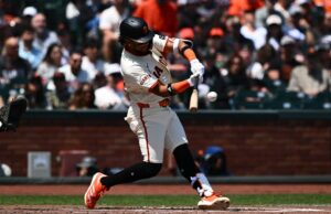 SF Giants tentam manter Matos no jogo, apesar de um campo externo lotado SF Giants tentam manter Matos no jogo, apesar de um campo externo lotado