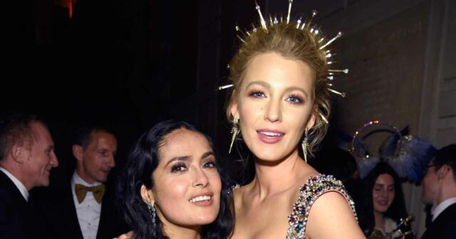 Salma Hayek diz que está perto de Blake Lively e Ryan Reynolds Kids