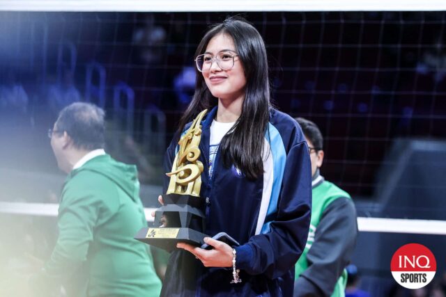 UAAP Temporada 87 anos, o novato Adamson Lady Falcons de Shaina Nitura. Infelizmente, Filipinas