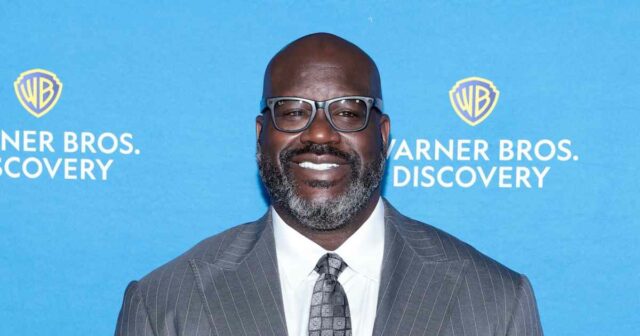 Shaquille O'Neal revela que ele saiu na televisão ao vivo Shaquille O'Neal aborda rumores de que ele proibiu Joy Behar de um de seus restaurantes