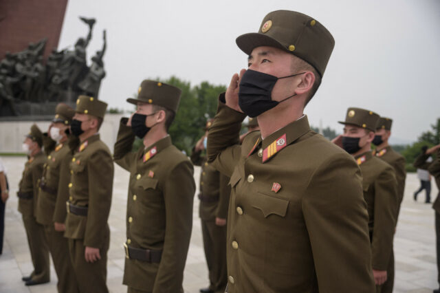 Soldados do norte do norte da Rússia para luta ucraniana

