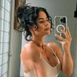 Tudo o que Khloe Kardashian disse ao longo dos anos sobre seu olhar sempre mudando