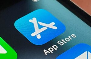 Stripe mostra os desenvolvedores de aplicativos iOS como eles podem evitar a Apple App Store Commission App Store icon on iPhone screen