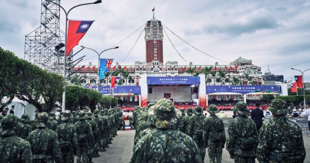 Taiwan está preocupado em espionar ameaças. Isso pode significar deportar milhares de chineses

