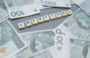 Tenho 60 anos e 15 anos de trabalho. Que pensão de Zus está me fazendo? Tenho 60 anos e 15 anos de trabalho. Que pensão de Zus está me fazendo?