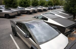 GMC Hummer EV superou o Tesla Cybertruck no último trimestre Tesla Cybertrucks