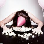 Tiffany Watt Smith escreve: "Ninguém meus amigos mais velhos apareceram na minha festa de 40 anos - eu mereci".