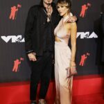 Tommy Lee (62 anos) e sua esposa Brittany Furlan (38) se separaram sobre sua bebida. Na foto em 2021 no MTV Video Music Awards