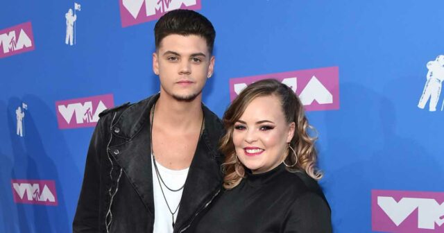 Mãe Teen Tyler Baltierra Disconsolado após fotos de Carly Leak Online