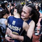 Bella Belen celebra o mais novo e mais recente título de vôlei feminino do UAAP de Lady Bulldogs.