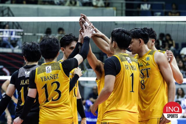 Ust Golden Spikers UAAP Temporada 87 Volleyball Final de Volleyball Quatro