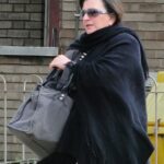 Sete anos Samantha O'Sullivan saqueou secretamente tesouros de caridade e roubou 37.000 GBP, mais do que uma organização adotada em presentes e presentes no ano passado
