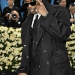 $ AP Rocky assumiu um papel com vários usuários de mídia social na segunda -feira, depois de ter um revólver em seu guarda -chuva no Met Gala em seu guarda -chuva