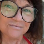 Valerie Bertinelli Roca O biquíni vermelho aos 65 anos na piscina