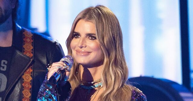 Jessica Simpson atuando em 