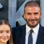 Harper Beckham faz maquiagem do pai David Beckham