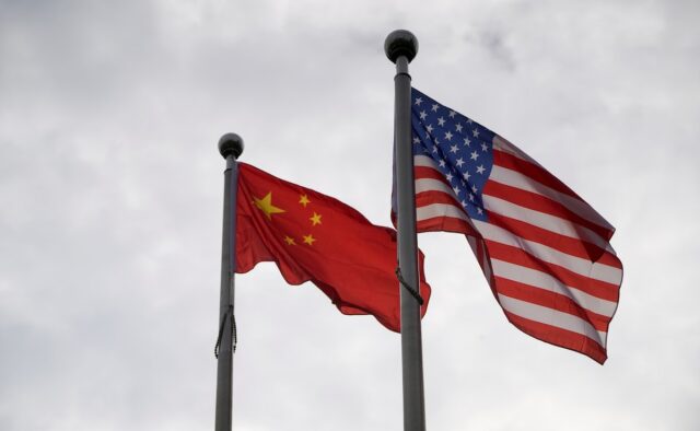 Venda da China para um declínio americano no meio da guerra tarifária de Donald Trump



