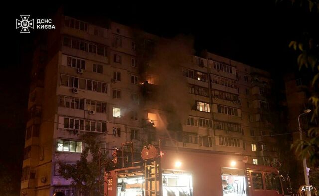 Vídeo: 9 mortos na Ucrânia quando a Rússia lança um Vídeo: 9 mortos na Ucrânia quando a Rússia lança um dos maiores ataques aéreos em Kiev