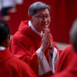 Visite o cardeal Luis Antonio Gokim Tagle - o melhor candidato sobre o sucesso do Papa Francis
