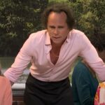 Walton Goggins só tinha olhos para Sarah Sherman e Heidi Gardner.