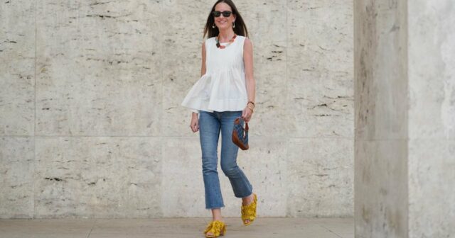 15 Blouses de alívio do estômago para se sentirem juntos instantaneamente, começando em US $ 13

