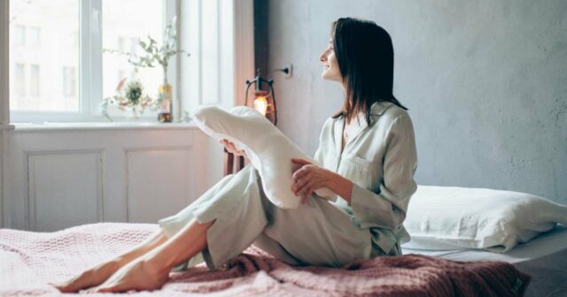 15 pijamas de verão arejados que sentem que você não está usando nada

