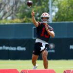 49ers Aproveite a visita de Navy Seals, treinando enquanto procura um novo vínculo nesta baixa temporada