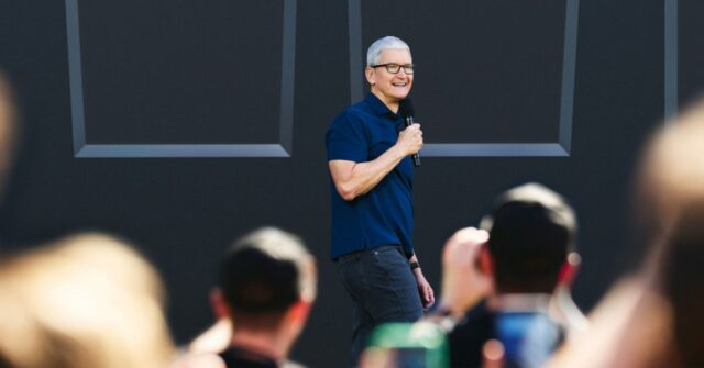 Tim Cook WWDC