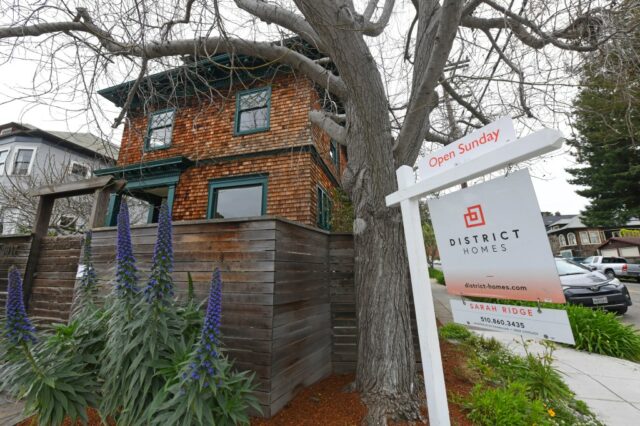 A Bay Area tem mais casas à venda do que na primavera passada. Mas onde estão os compradores?

