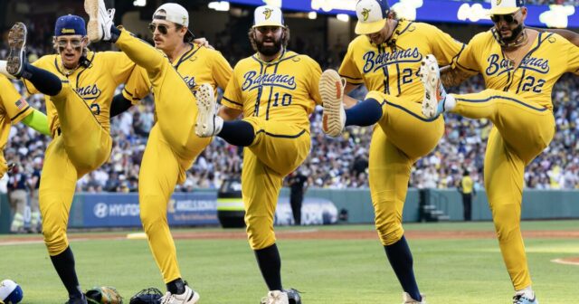 A CW transmitirá a loucura do beisebol de bananas savannah enquanto a rede se inclina em esportes ao vivo

