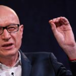 A Corp News expande o contrato Robert Thomson até 5 anos