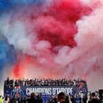 A Liga dos Campeões do PSG emparelhada se torna desagradável: os fãs colidem com a polícia de Riot em cenas mais caóticas quando Emmanuel Macron condena a violência que deixou duas pessoas mortas e centenas de feridos